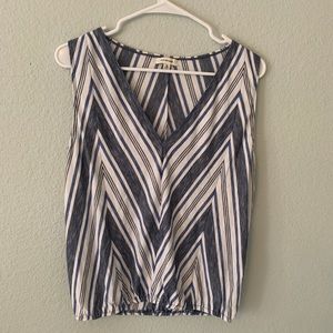 Blu and White Max Studio Sleeveless Blouse